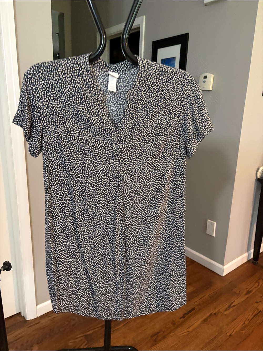 H&M Navy and White Daisy Print Dress